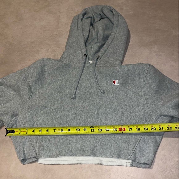 Vintage Reverse Weave Champion Women's Gray Cropped Hoodie - Picture 2 of 5